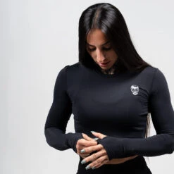 Women's Performance Long Sleeve 7 Women's Performance Long Sleeve -Fitness Clothing Store womens performance long sleeve black detail
